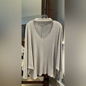 URBAN OUTFITTERS KEYHOLE SWEATER
